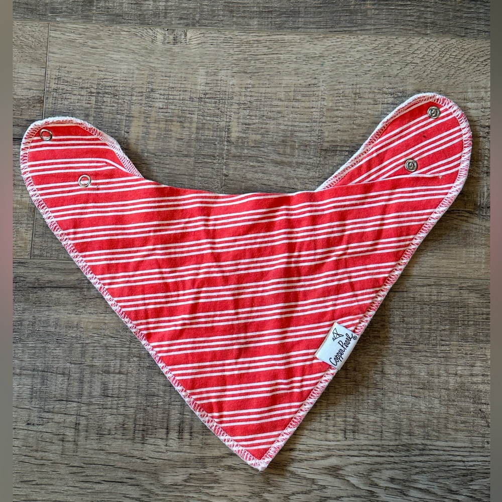 Red and White striped Copper Pearl bib